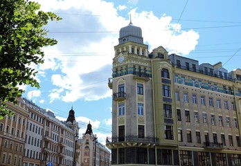 Wall Mural - old building in summer Saint-Petersburg