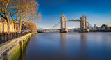 Fototapeta Londyn - Tower Bridge London blue sky
