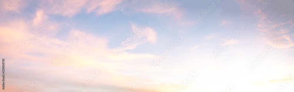 light soft panorama sunset sky background with pink clouds - obrazy, fototapety, plakaty 