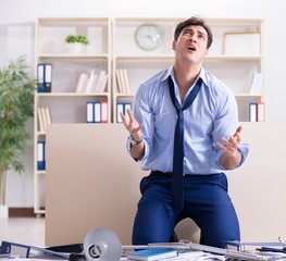 Canvas Print - Angry businessman frustrated with too much work