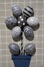  Composition Of Easter Eggs In The Shape Of A Flower