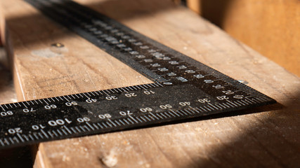 Measuring ruler tool 90 degrees.