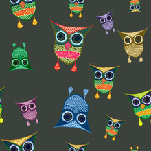 Seamless Pattern With Multicolored Cartoon Owls On Grey Background. Halloween, Kids Print, Stationery, Packaging, Wallpaper, Textile, Fabric Design