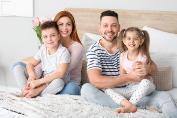 Poster - Happy family in bedroom at home