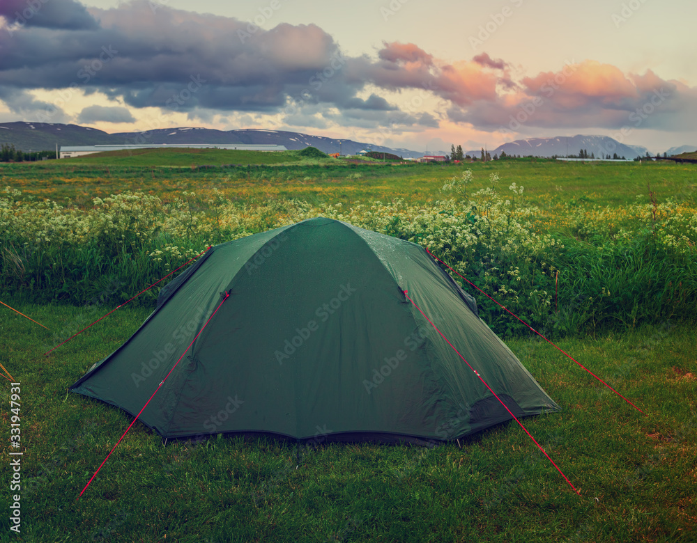 Tent in Iceland - obrazy, fototapety, plakaty 