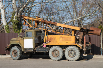  old well drilling machine