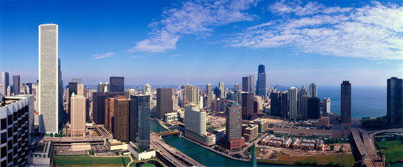 Fototapete - Panoramic view of Chicago River and Chicago skyline, IL