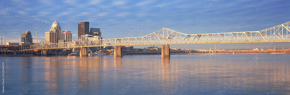 Panoramic view of the Ohio River and Louisville skyline, KY shot from Indiana - obrazy, fototapety, plakaty 