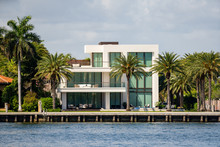 Modern Mansion In Fort Lauderdale FL On The Water