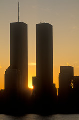 Fototapete - World Trade towers at sunrise, New York City, NY