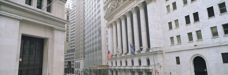 Fototapete - New York Stock Exchange in Financial District of Lower Manhattan, New York City, NY