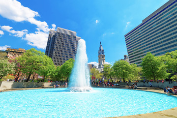 Wall Mural - Splash of water in fountain in Love Park of Philadelphia