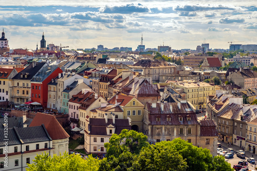 Obrazy Lublin  lublin-polska-panoramiczny-widok-na-centrum-miasta-z-bazylika-sw-stanislawa-i-trynitarzem