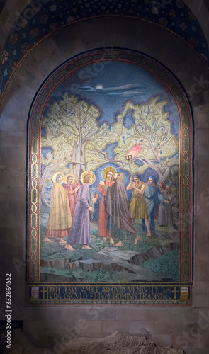 Cuadros en Lienzo Jerusalem, Israel, January 29, 2020: Interior of the Church of All Nations also known as the Basilica of the Agony