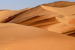 Sanddünen in der Wüste in den Vereinten arabischen Emirate.