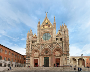 Wall Mural - People at Siena Cathedral on Piazza del Duomo Square