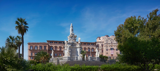 Wall Mural - Italy, Palermo, the Royal Palace, alsi known as Palazzo dei Normanni, unesco site in Sicily