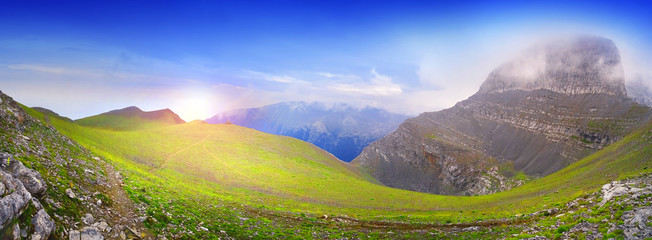 Wall Mural - Magnificent sunrise at the mythical Mount Olympus in Greece