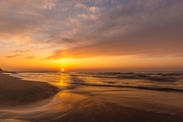 Wall Mural - beautiful, colorful sunset over baltic sea