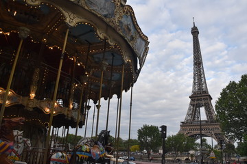 carousel ride in paris