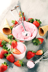 Canvas Print - Strawberry ice cream scoop with fresh strawberries and waffle icecream cones
