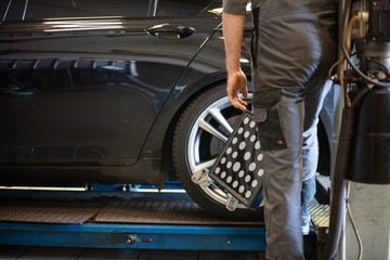 electronic computerized wheel alignment