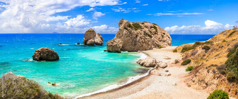 Best beaches of Cyprus island - beautiful Petra tou Romiou, famous as a birthplace of Aphrodite - obrazy, fototapety, plakaty 