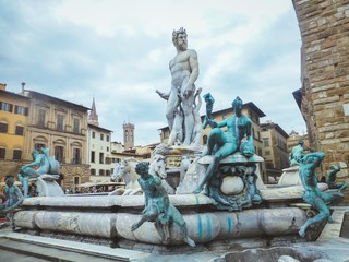 Wall Mural - Water fountain with statues in Florence, Italy