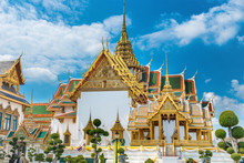 Grand Palace Complex, View To Aphorn Phimok Prasat Pavilion And Dusit Maha Prasat Hall. Bangkok, Thailand