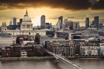 Canvas Print - Aerial view of London at sunset with St Paul Cathedral at sunset