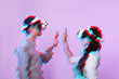 © nuclear_lily - Couple in love communicate using a virtual reality headset. Image with glitch effect.