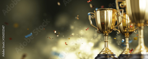 Fotografía close up golden trophy award with falling confetti