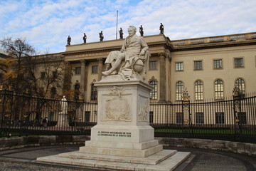 Wall Mural - Berlin, Université (vue iles aux musées)