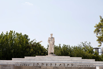 statue of Hippocrates