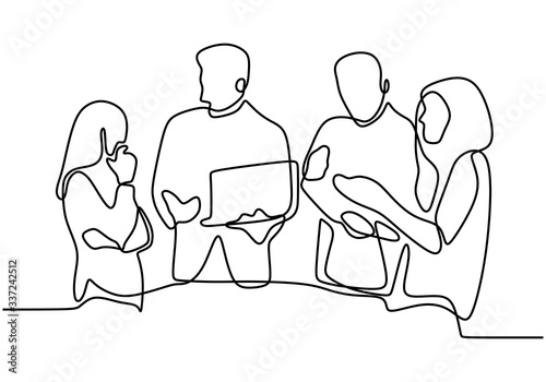 Fotografía continuous line drawing of coworkers standing to discussing work