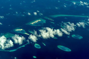 Canvas Print - maldives aerial view landscape atoll and islands