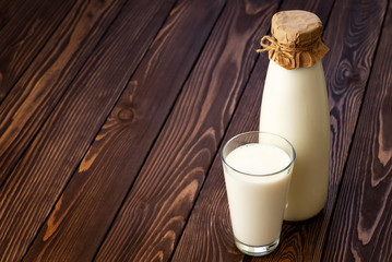 Sticker - milk in glass and bottle