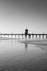 Wall Mural - huntington pier