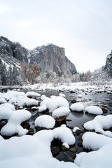 Wall Mural - yosemite in winter