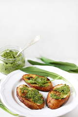 Poster - Pesto of wild garlic  with sunflower seeds and toasted baguette