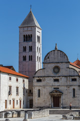 Wall Mural - ZADAR / CROATIA - AUGUST 2015: Square in front of the old church in the historic centre of Zadar town, Croatia