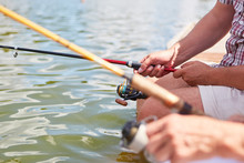 Angler Angeln Zusammen Am See Im Sommer