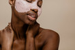 © rawpixel.com - African woman wearing facial mask