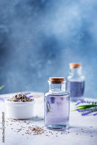 natural lavender oil Lerretsbilde