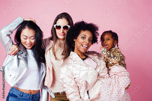 Fotografía different nation girls with diversuty in skin, hair