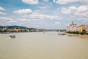 Wall Mural - Buda district and Hungarian Parliament Building with Danube river in Budapest, Hungary