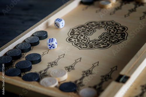 Cuadros en Lienzo Wooden board of backgammon table game