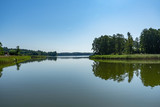 Fototapeta Do pokoju - Krajobraz jeziora i drzew