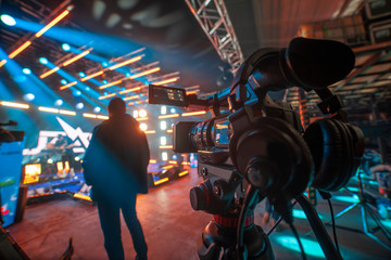 Wall Mural - shooting a concert on television