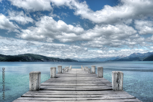 Fotografía Panoramic view from the pier towards